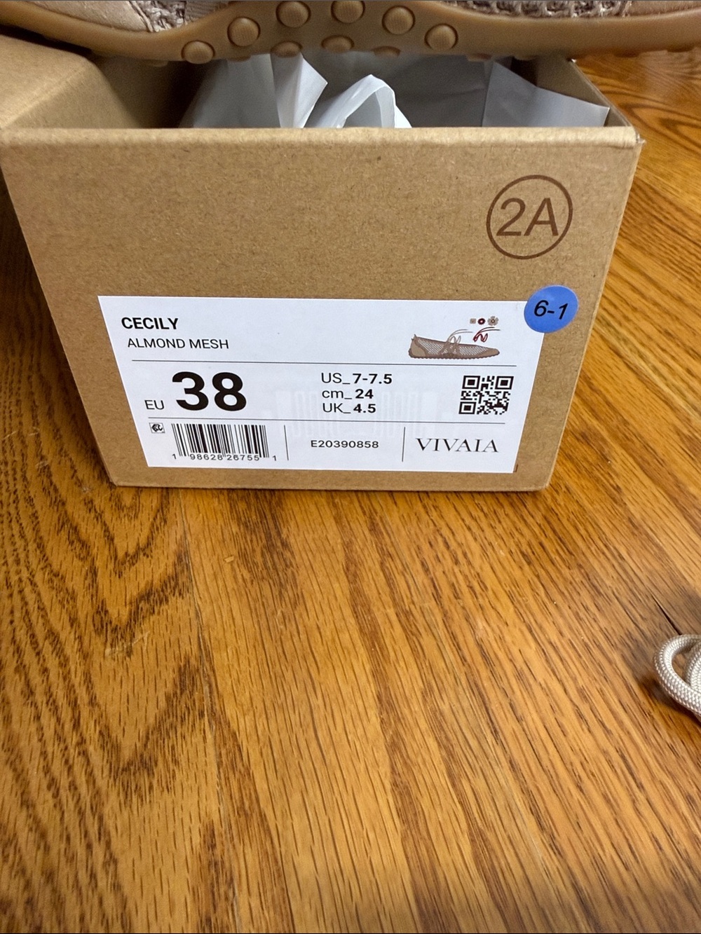 Vivaia Cecily Almond Mesh Mary Jane’s 7.5 - Picture 13 of 13